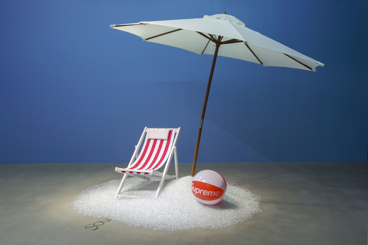 art by Michal Martychowiec at Gallery De Sarthe